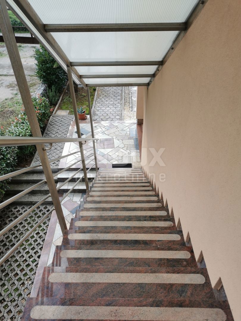 ISOLA DI KRK, MALINSKA (dintorni) - Casa indipendente con due appartamenti