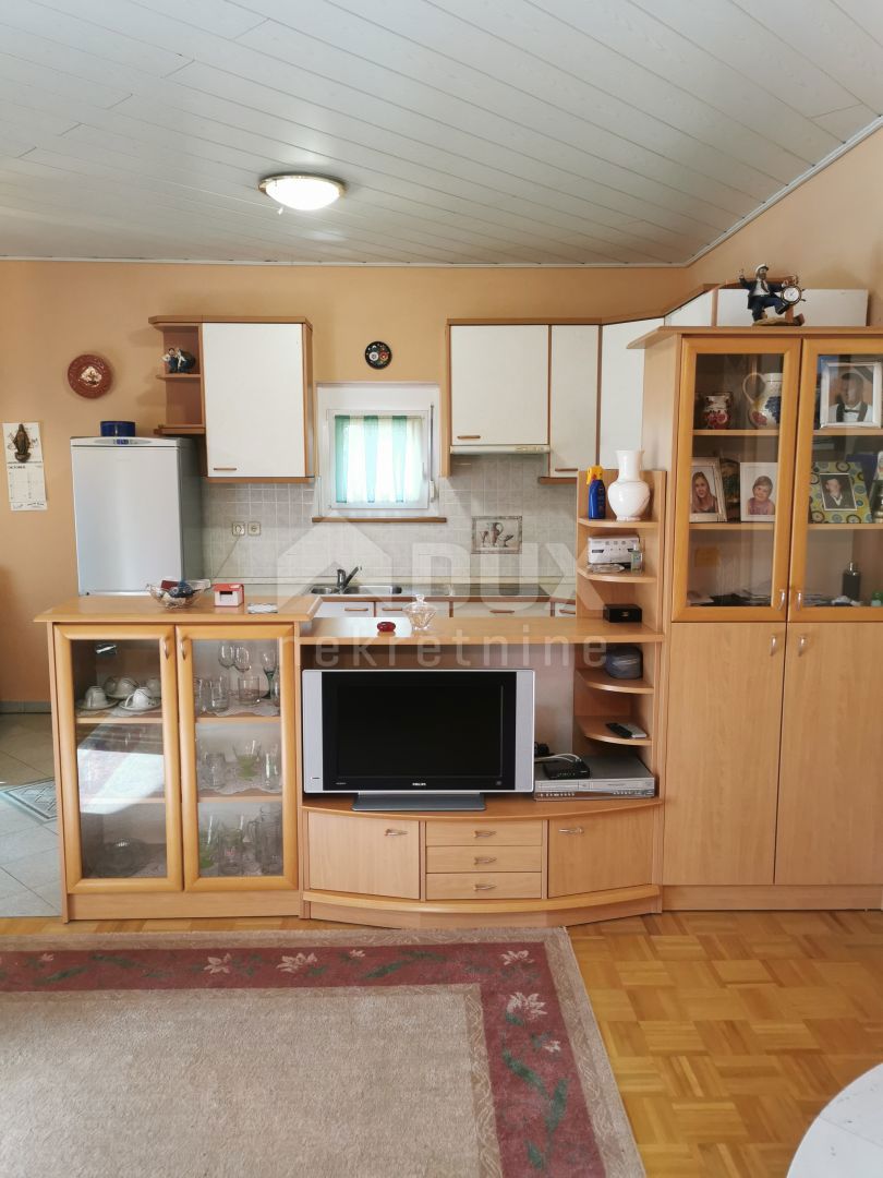 ISOLA DI KRK, MALINSKA (dintorni) - Casa indipendente con due appartamenti