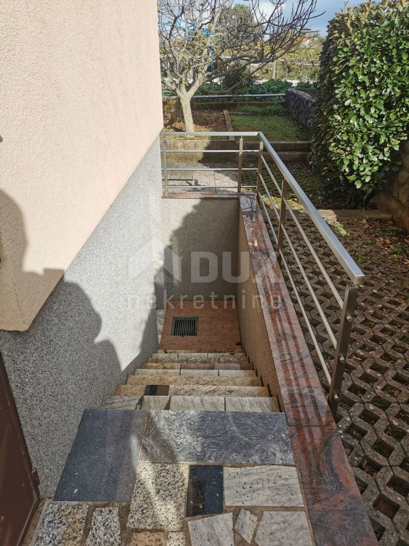 ISOLA DI KRK, MALINSKA (dintorni) - Casa indipendente con due appartamenti