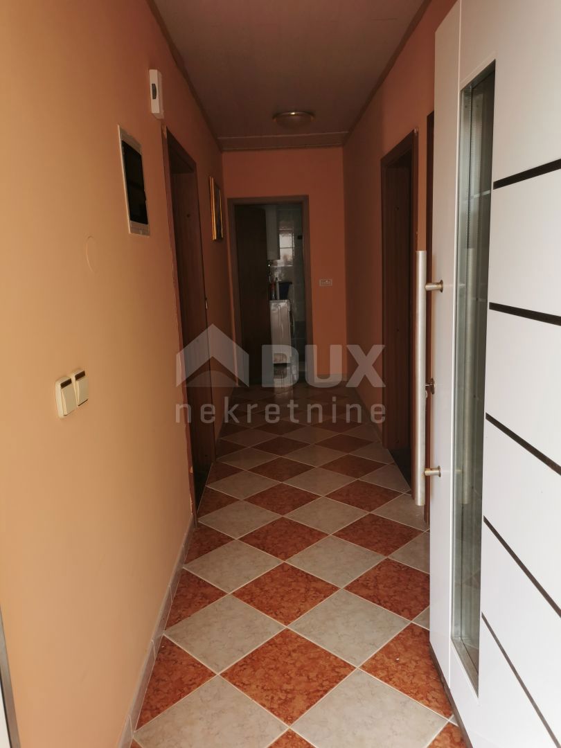 ISOLA DI KRK, MALINSKA (dintorni) - Casa indipendente con due appartamenti
