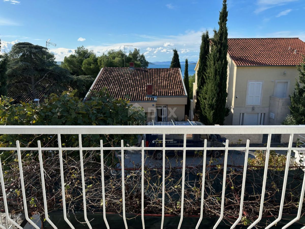 PAKOŠTANE, DRAGE - Palazzina con vista sul mare