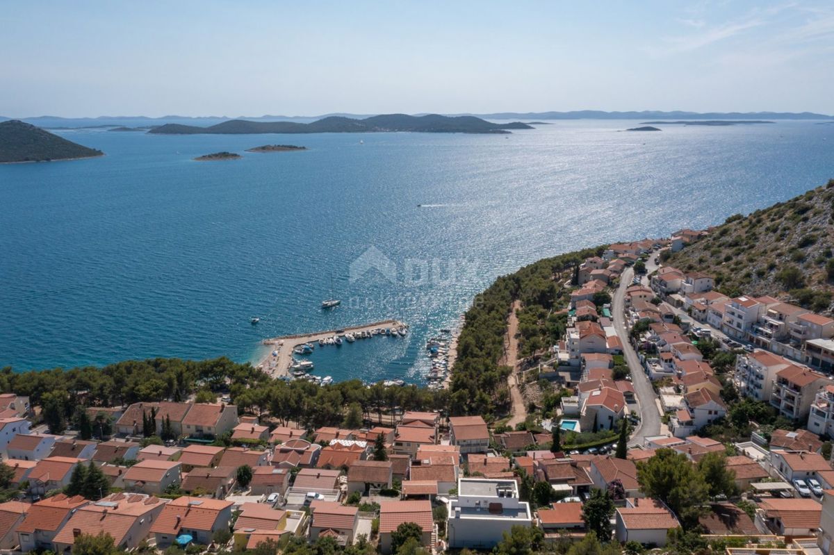 PAKOŠTANE, DRAGE - Palazzina con vista sul mare