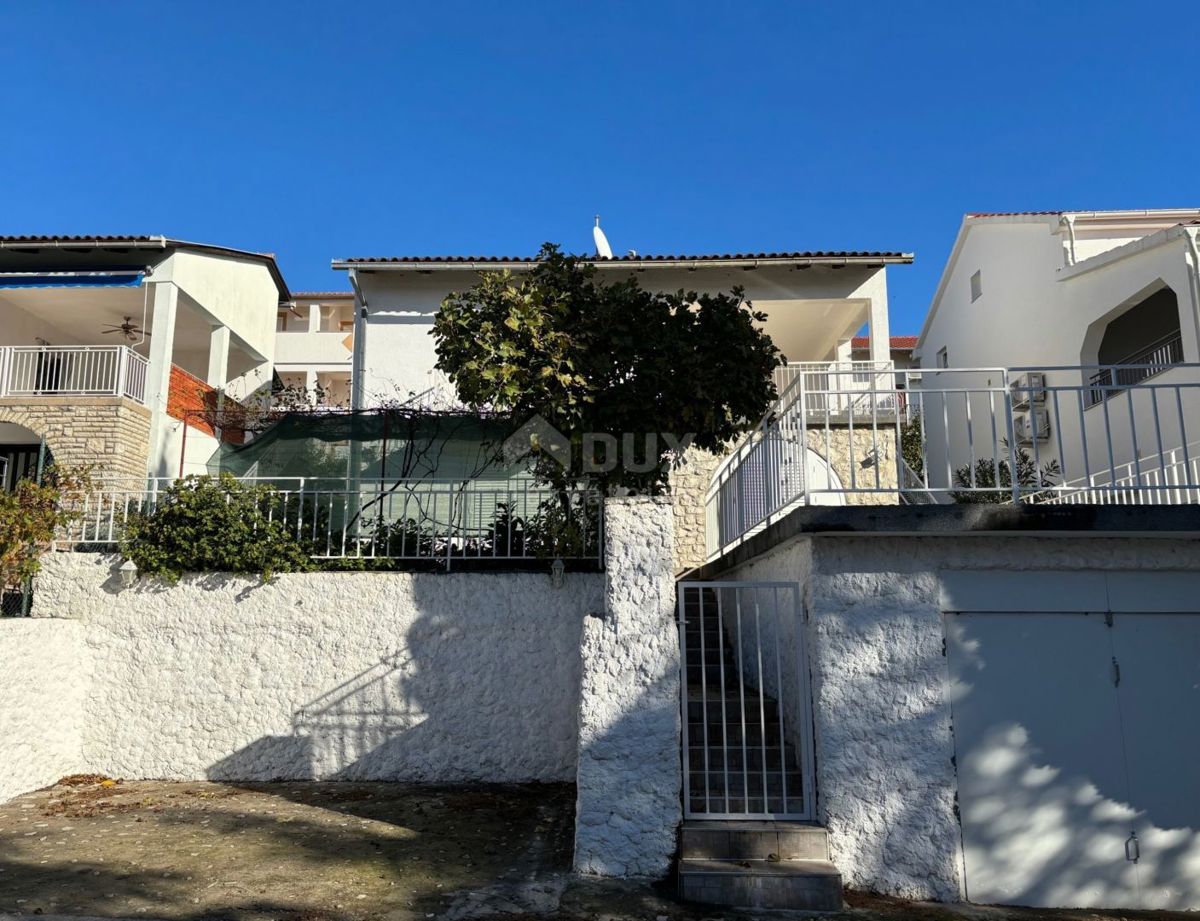 PAKOŠTANE, DRAGE - Palazzina con vista sul mare