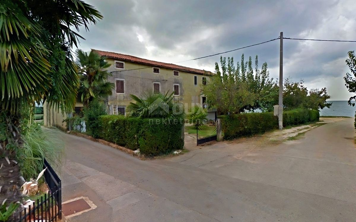 ISTRIA, NOVIGRAD - Casa al mare