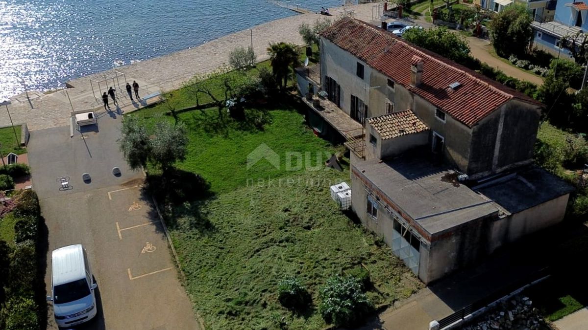 ISTRIA, NOVIGRAD - Casa al mare