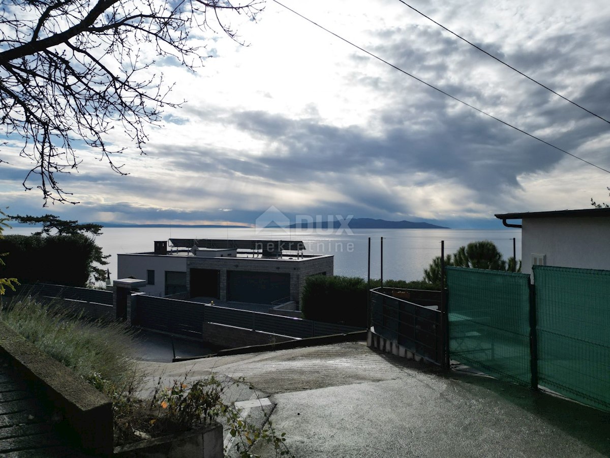 OPATIJA - parte di una casa con vista mare con 2 appartamenti e 1 appartamento