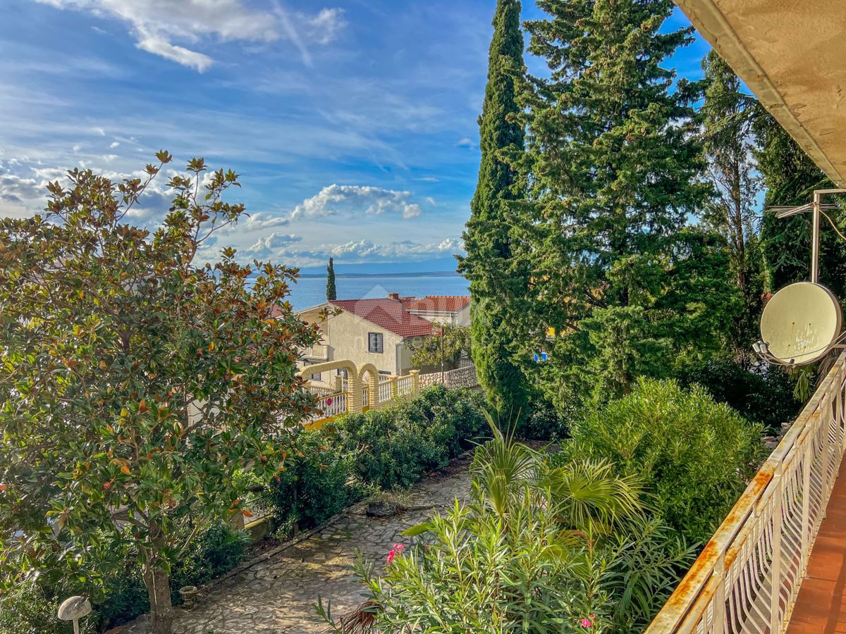 CRIKVENICA, SELCE - casa più grande con giardino a 200 metri dal mare con vista mare