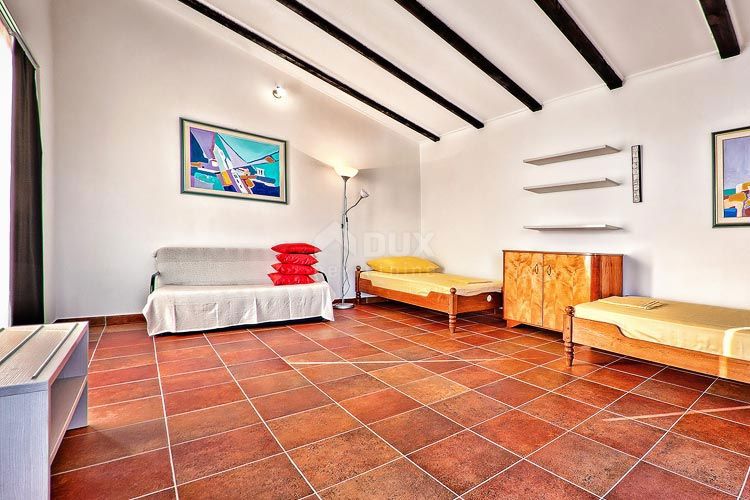 RAB, SUPETARSKA DRAGA - Villa a 50 metri dal mare