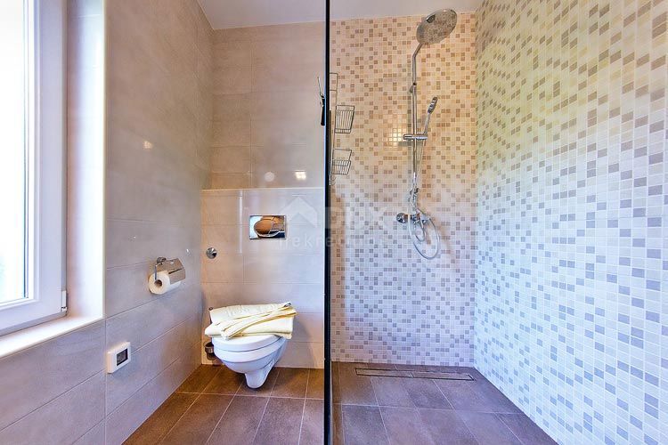 RAB, SUPETARSKA DRAGA - Villa a 50 metri dal mare