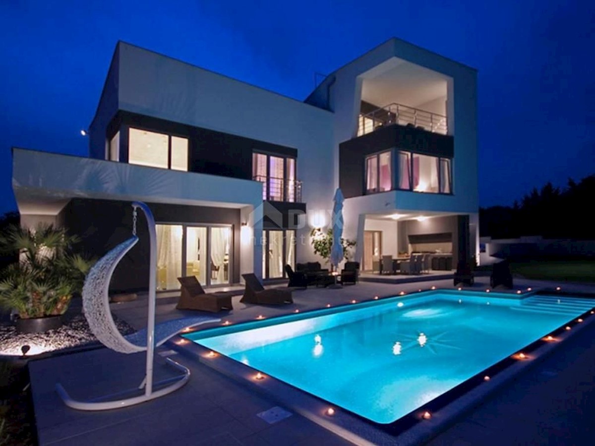 ISTRIA MARČANA - Villa moderna con piscina