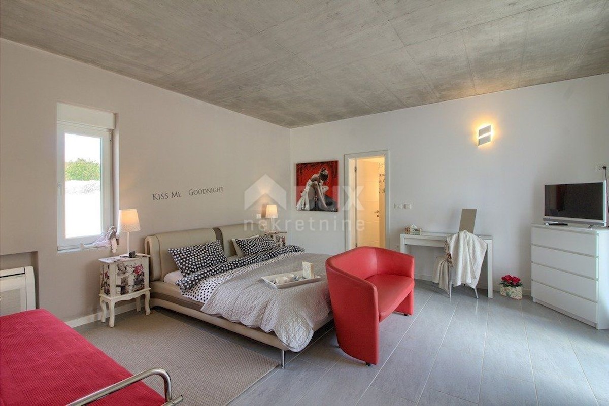 ISTRIA MARČANA - Villa moderna con piscina