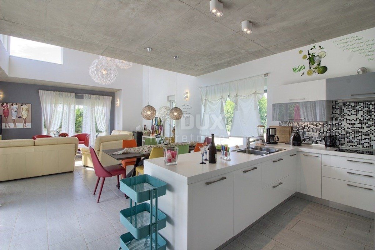 ISTRIA MARČANA - Villa moderna con piscina