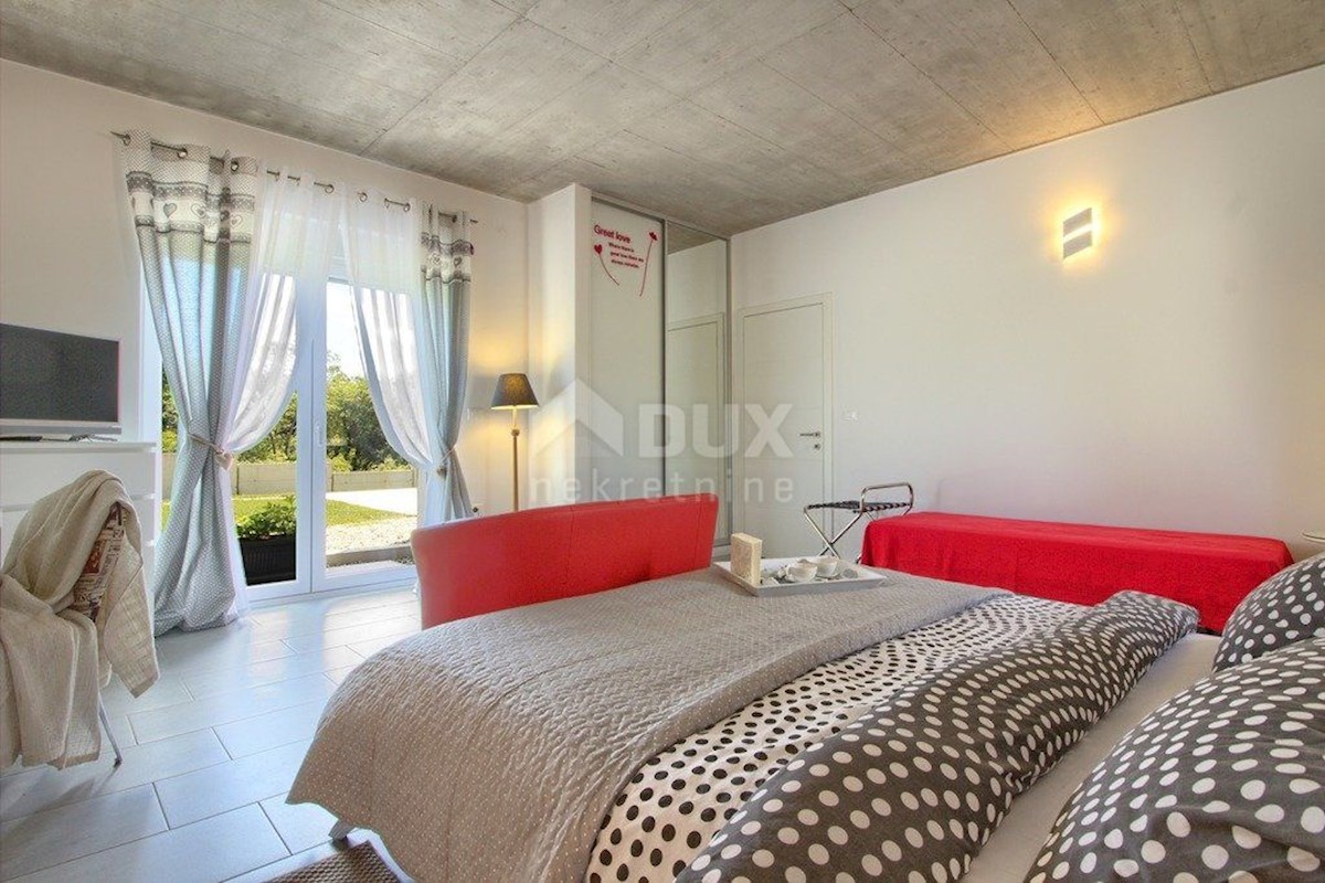 ISTRIA MARČANA - Villa moderna con piscina