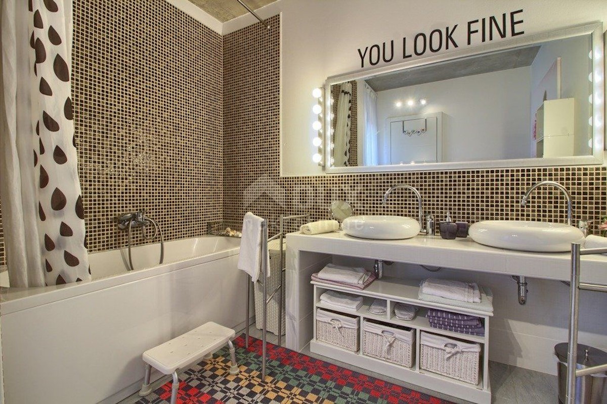 ISTRIA MARČANA - Villa moderna con piscina