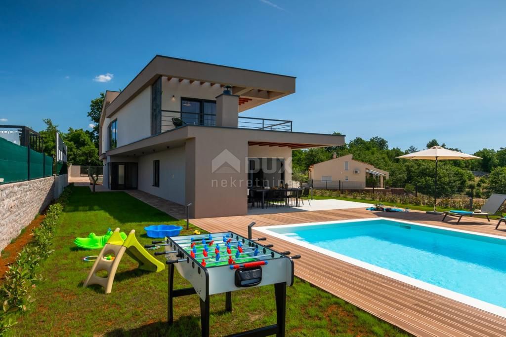 ISTRIA, SVETVINČENAT-villa di nuova costruzione con piscina riscaldata!