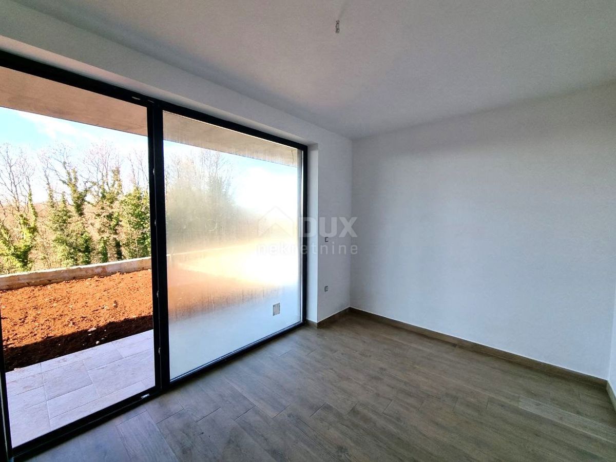 ISTRIA, SVETVINČENAT - Villa moderna in una posizione tranquilla