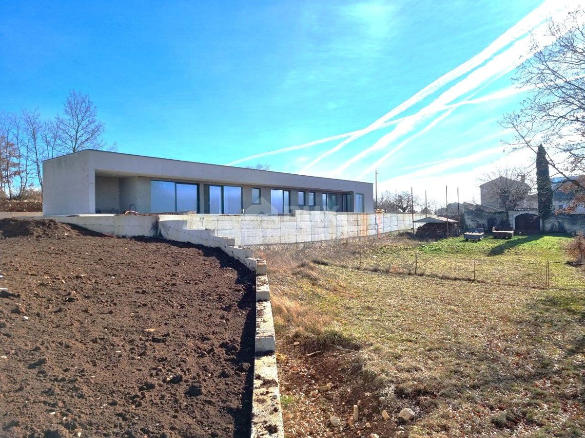 ISTRIA, SVETVINČENAT - Villa moderna in una posizione tranquilla