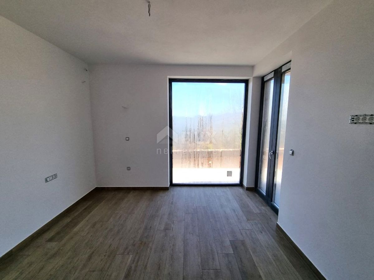 ISTRIA, SVETVINČENAT - Villa moderna in una posizione tranquilla