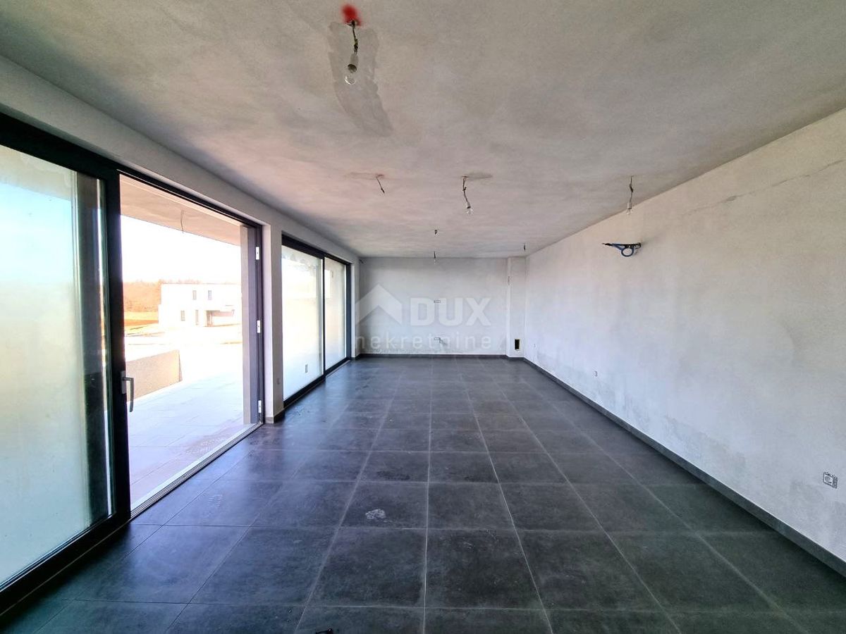 ISTRIA, SVETVINČENAT - Villa moderna in una posizione tranquilla