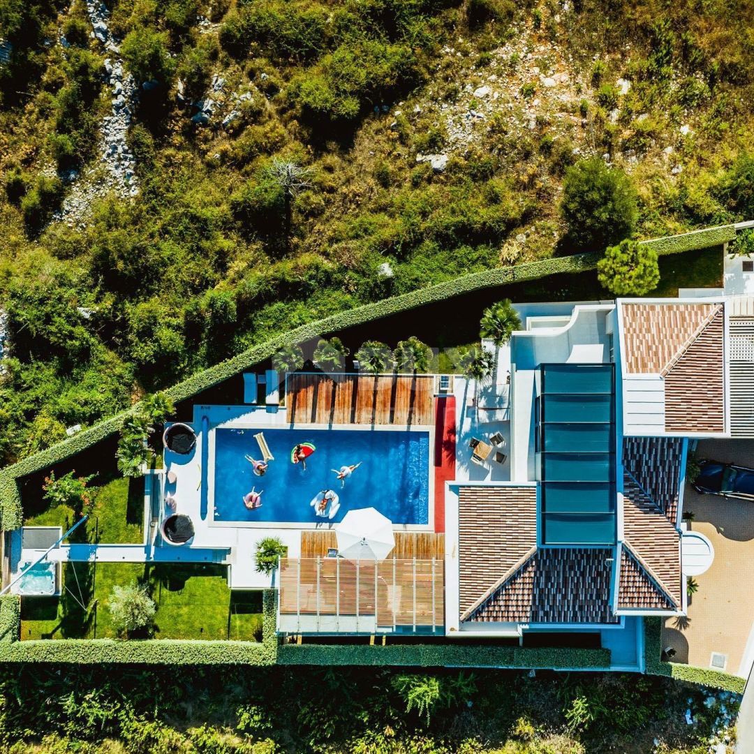 NOVALJA, POTOČNICA - Villa di lusso su una bellissima proprietà 