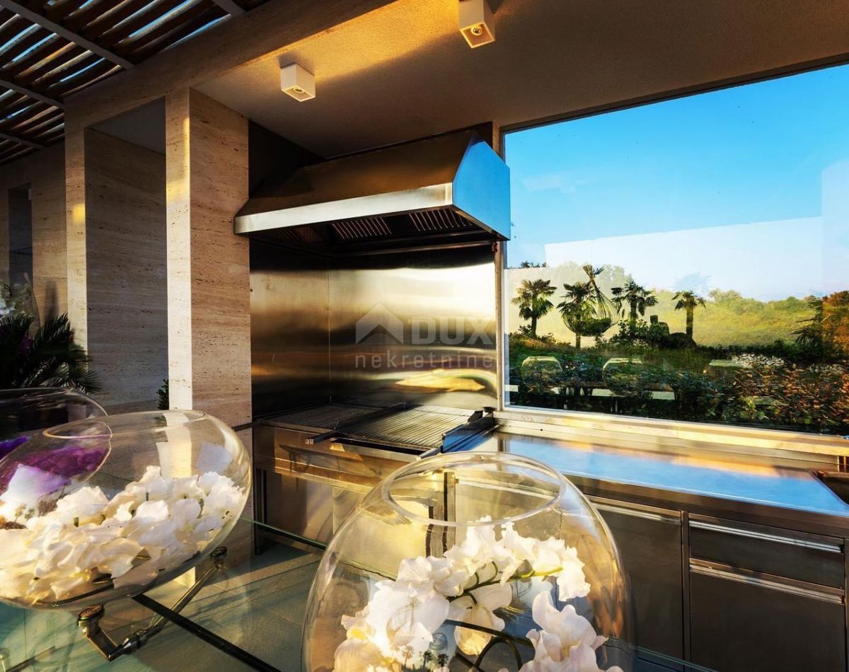 NOVALJA, POTOČNICA - Villa di lusso su una bellissima proprietà 