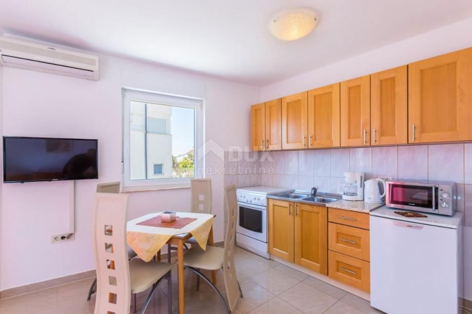 ISTRIA, MEDULINO - Casa con 6 appartamenti a 400 metri dal mare