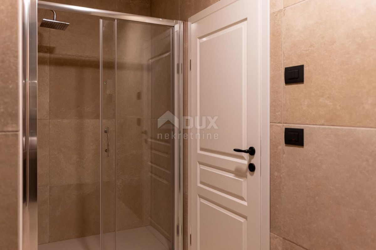 Casa Momjan, Buje, 334m2