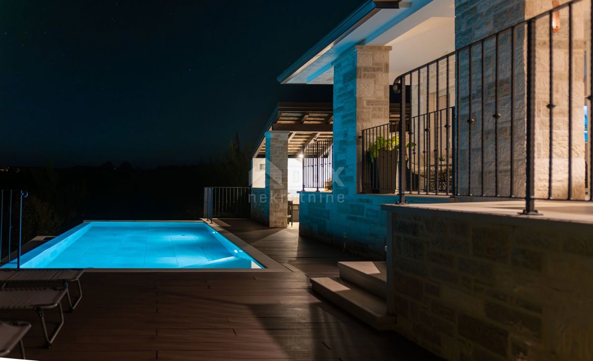 Casa Momjan, Buje, 334m2