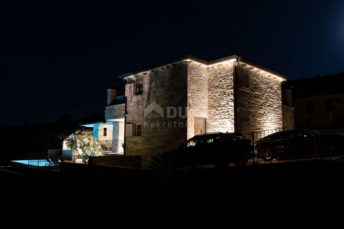 Casa Momjan, Buje, 334m2