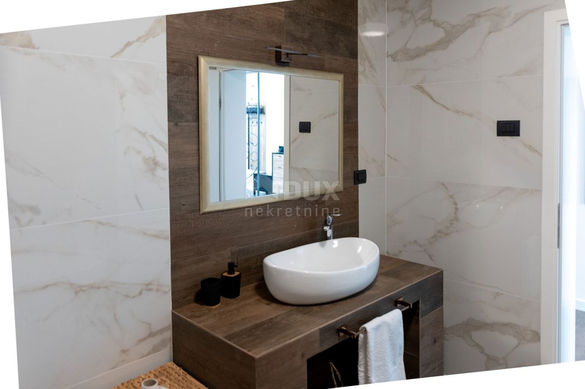 Casa Momjan, Buje, 334m2