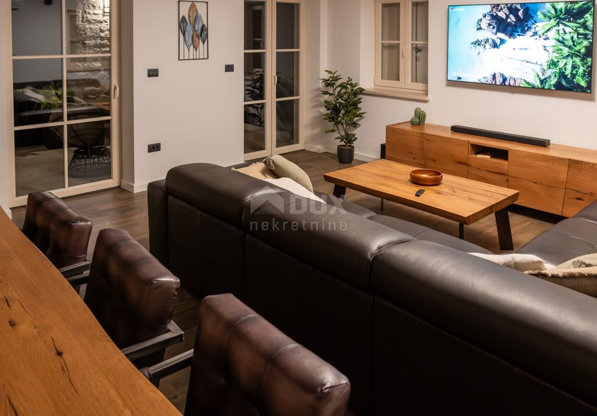 Casa Momjan, Buje, 334m2