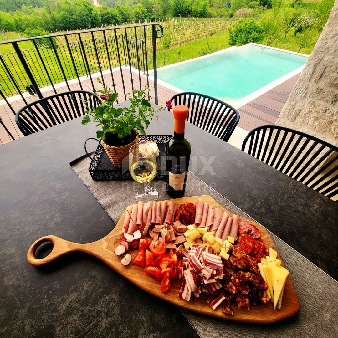 Casa Momjan, Buje, 334m2