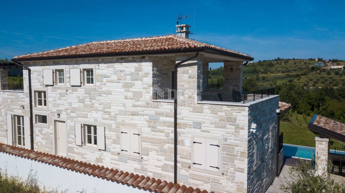 Casa Momjan, Buje, 334m2