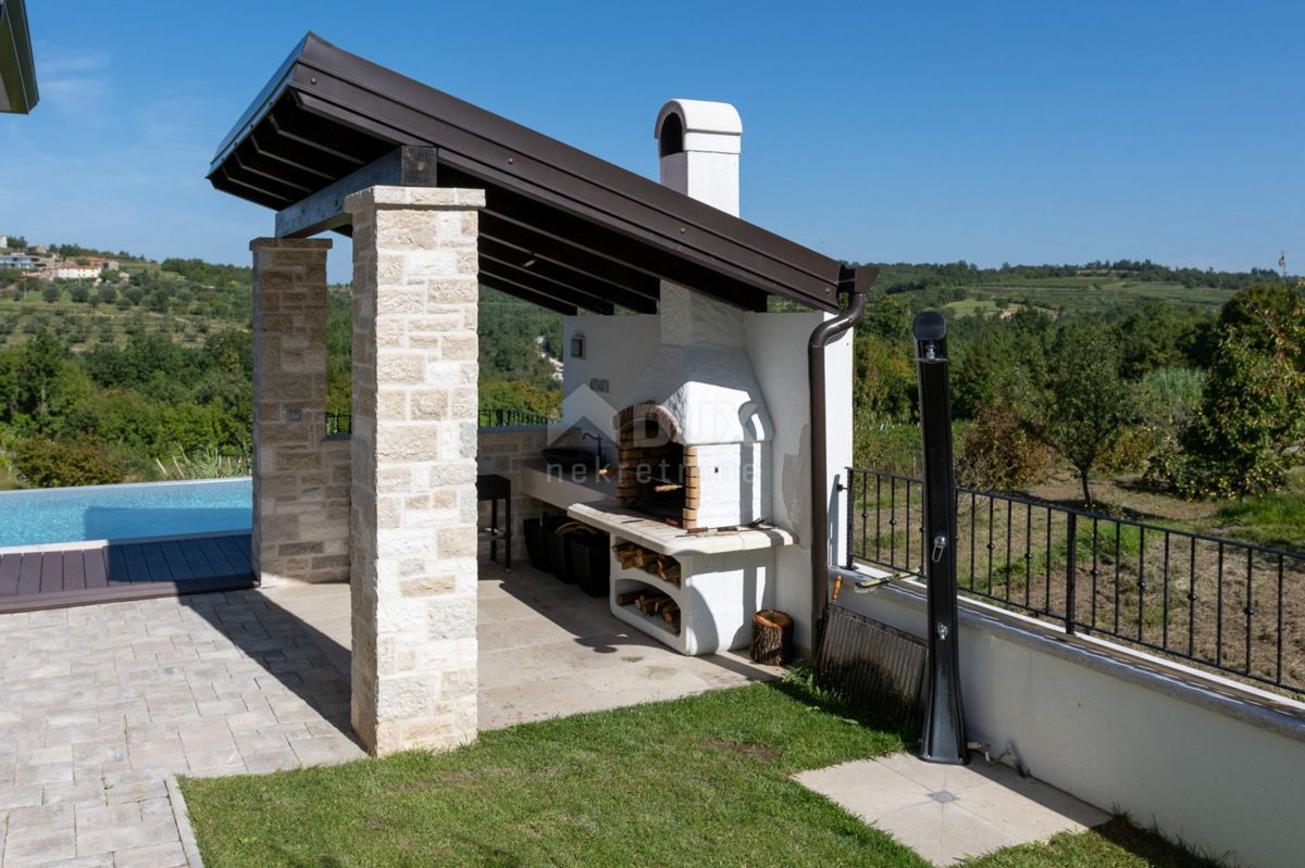 Casa Momjan, Buje, 334m2