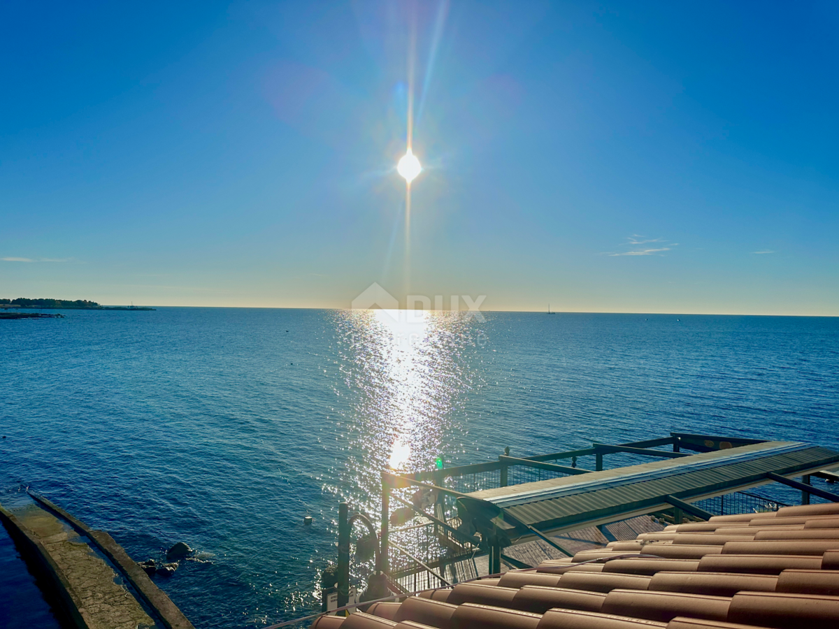 ISTRIA, UMAGO - Casa in pietra unica vicino al mare