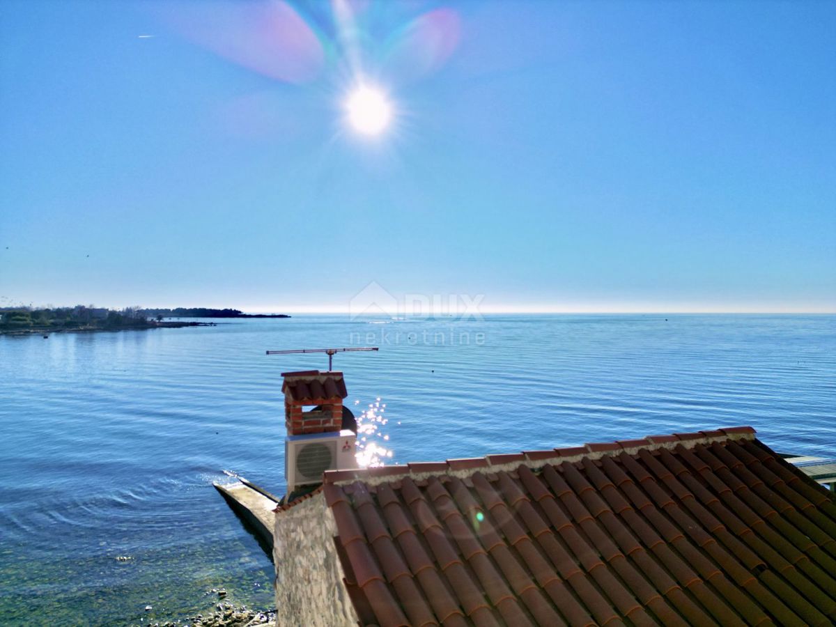 ISTRIA, UMAGO - Casa in pietra unica vicino al mare