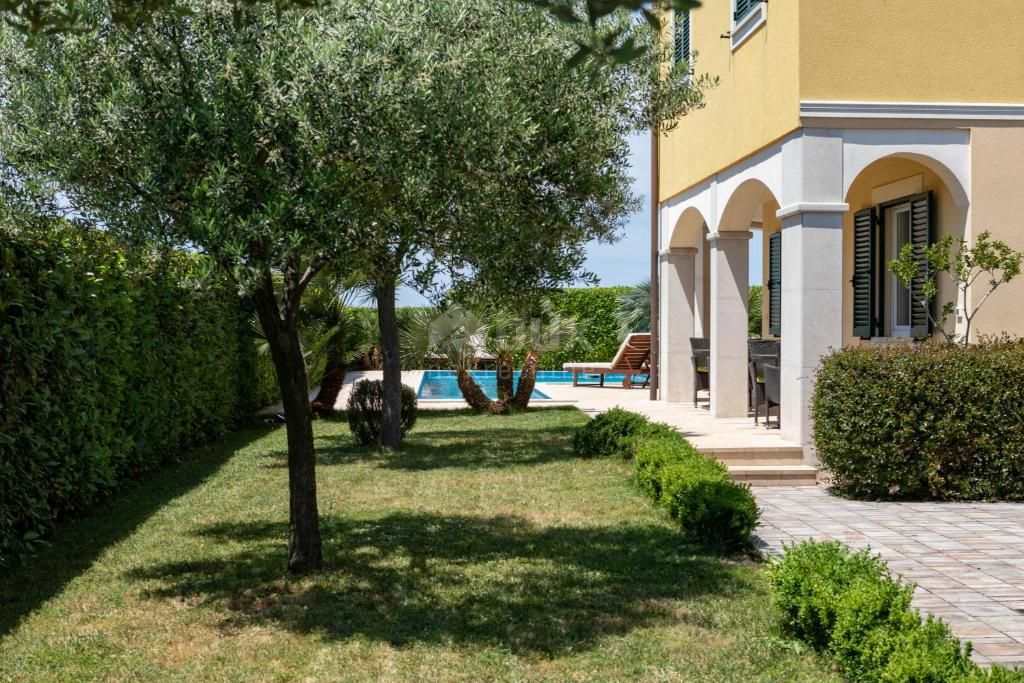 ISTRA ROVIGNO Hotel con vista mare