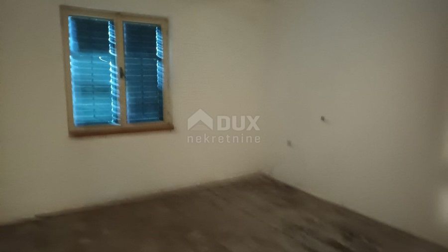 SVETI FILIP I JAKOV, SIKVO - piano terra con giardino per adattamento