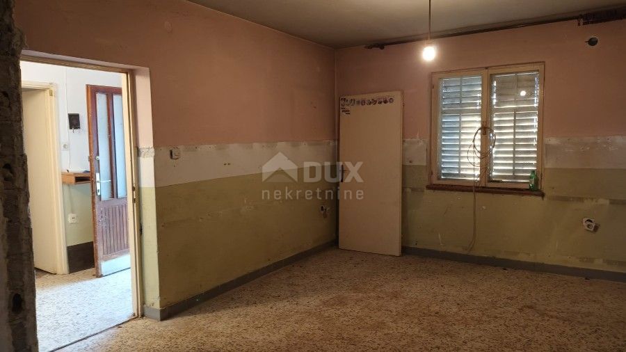 SVETI FILIP I JAKOV, SIKVO - piano terra con giardino per adattamento