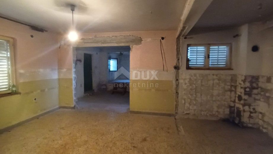 SVETI FILIP I JAKOV, SIKVO - piano terra con giardino per adattamento