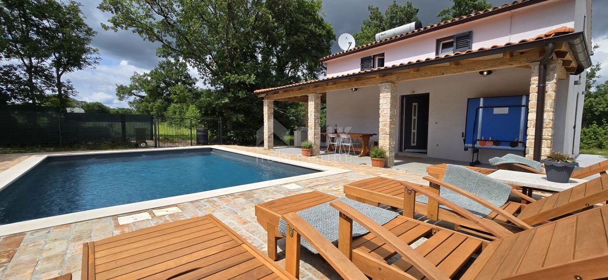 ISTRIA, ŽMINJ - Casa vacanze isolata con piscina e jacuzzi 