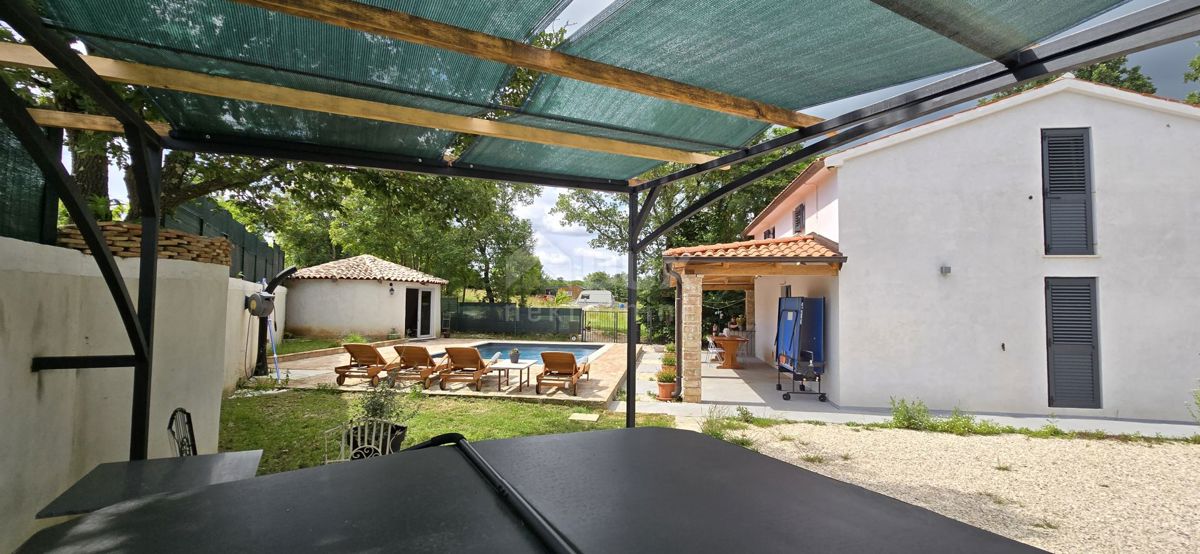 ISTRIA, ŽMINJ - Casa vacanze isolata con piscina e jacuzzi 