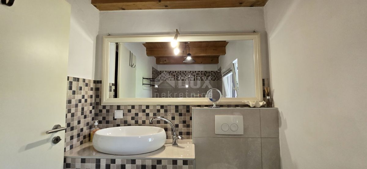 ISTRIA, ŽMINJ - Casa vacanze isolata con piscina e jacuzzi 