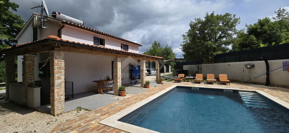 ISTRIA, ŽMINJ - Casa vacanze isolata con piscina e jacuzzi 