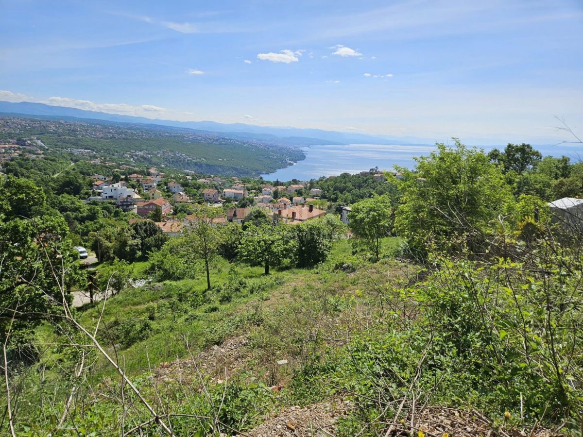 OPATIJA, MATULJI, MIHOTIĆI - terreno edificabile 2000m2 con vista mare + casa indipendente 260m2 