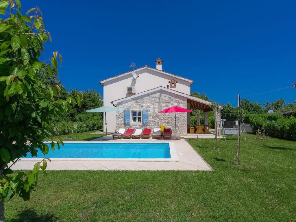 ISTRIA, MARČANA - Villa in pietra in un insediamento privato