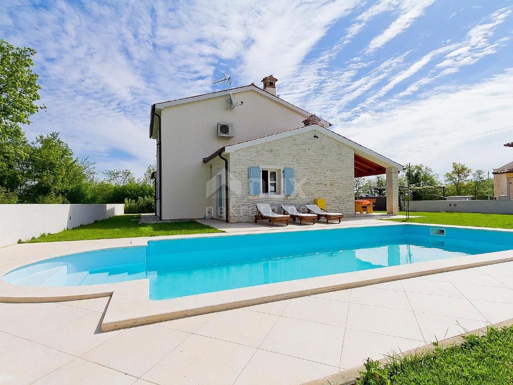 ISTRIA, MARČANA - Villa in pietra in un insediamento privato