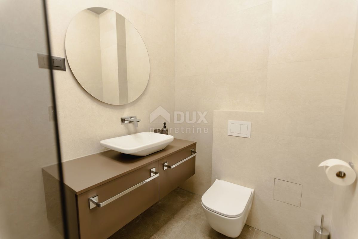 ISOLA DI PAG, MANDRE - esclusiva casa bifamiliare con piscina.