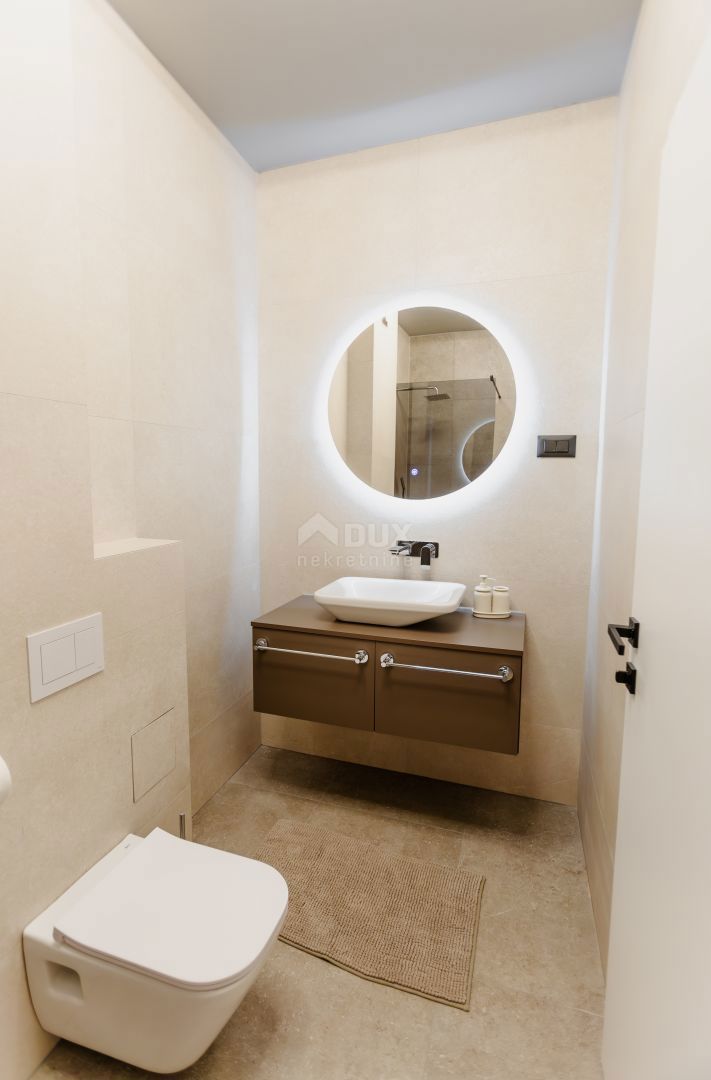 ISOLA DI PAG, MANDRE - esclusiva casa bifamiliare con piscina.