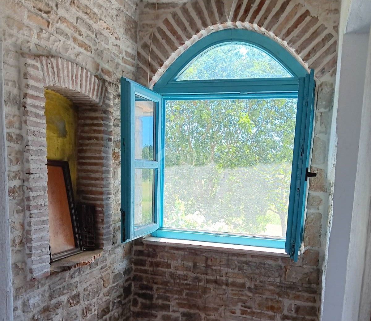 ISTRIA, PARENZO - Casa in pietra in una posizione idilliaca
